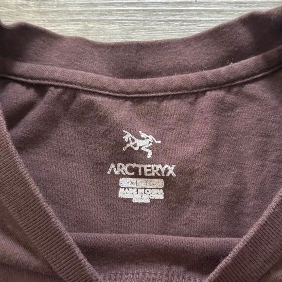 Vintage 2000s Arcteryx Outdoor Hiking Tools T Shirt Size XL - Picture 3 of 4